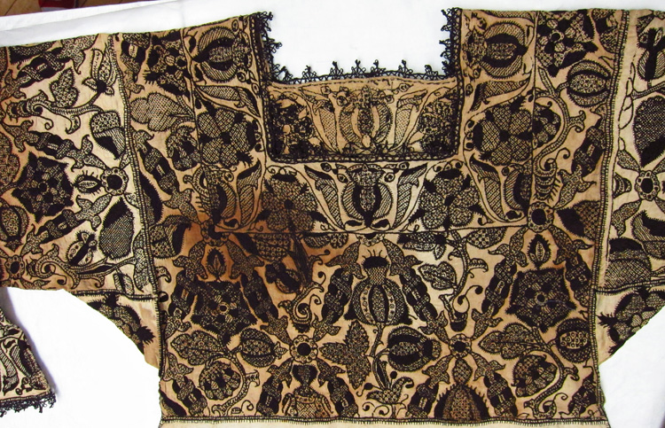 150708 V&AResearch_0067_edited-1_750pxw