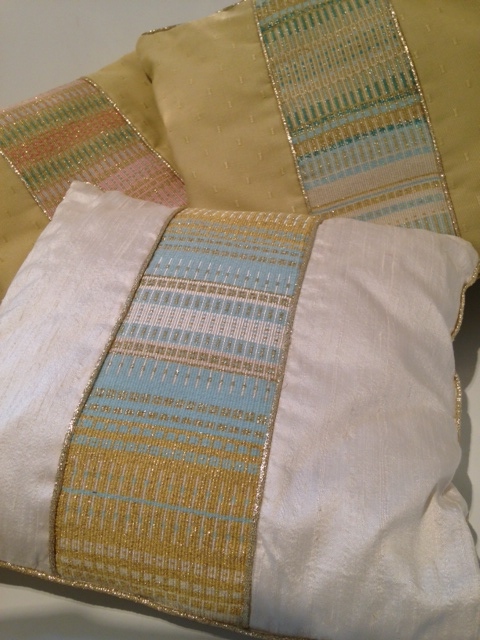 I plan to emulate the luxury & decadence of these meticulously fine woven panels in my dress...though weaving on this fine scale isn't feasible.