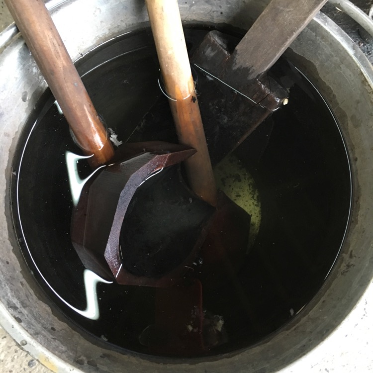 Anna Glasbrook hot glass tools seam - 1 (1).jpg